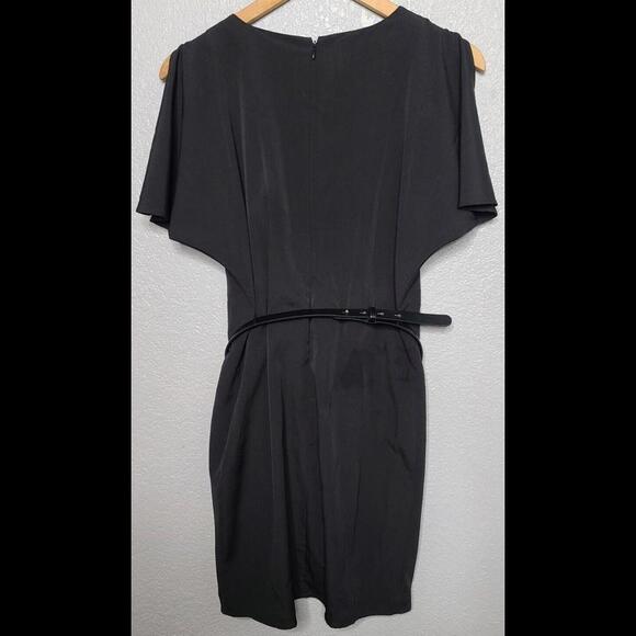 Jessica Simpson Black Dress Overlay Detail Gold Belt Split Shoulder Sleeve Sz 2 - Picture 2 of 5